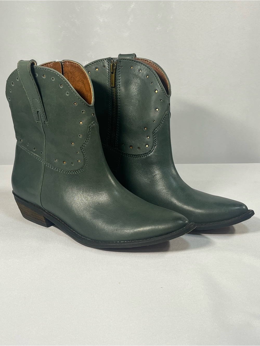 Lucky Brand Women’s Chantilly Leather Western Pointed Toe Ankle Boots 10M